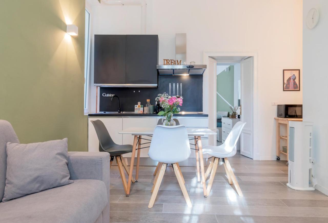 Appartamento Duomo-Navigli Charming And Modern With Fast Wifi Milano Esterno foto