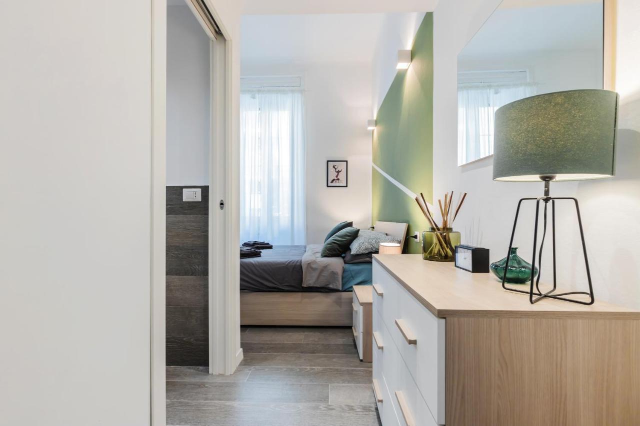 Appartamento Duomo-Navigli Charming And Modern With Fast Wifi Milano Esterno foto