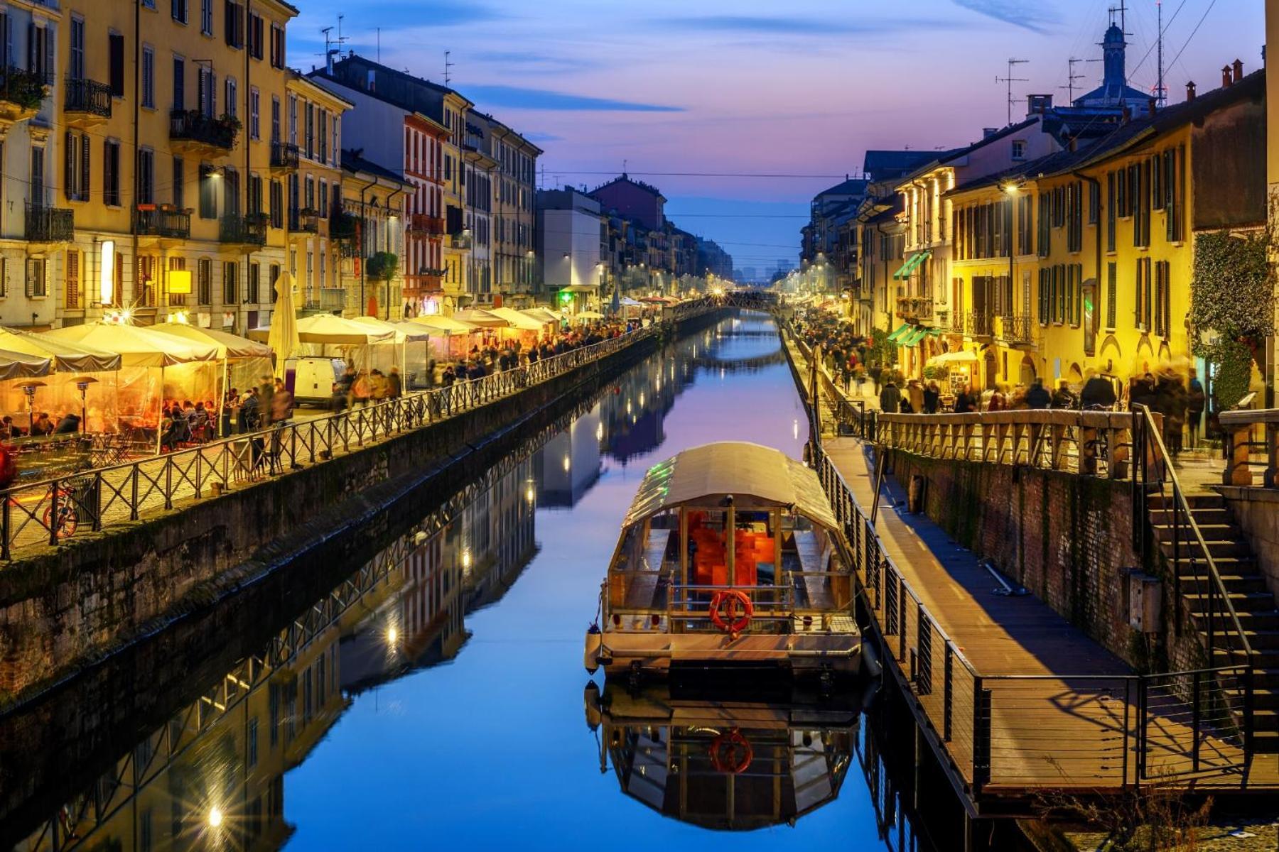 Appartamento Duomo-Navigli Charming And Modern With Fast Wifi Milano Esterno foto